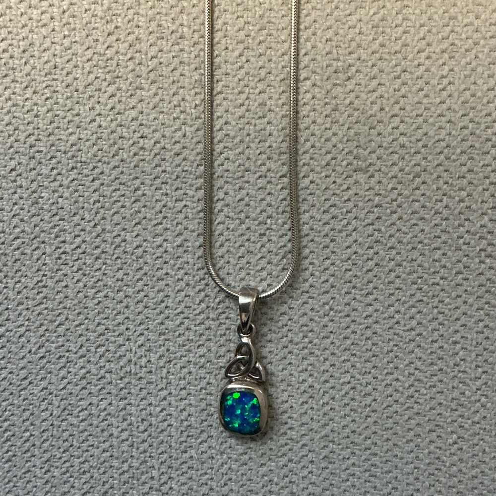 Elegant Silver Necklace with Blue-Green Pendant